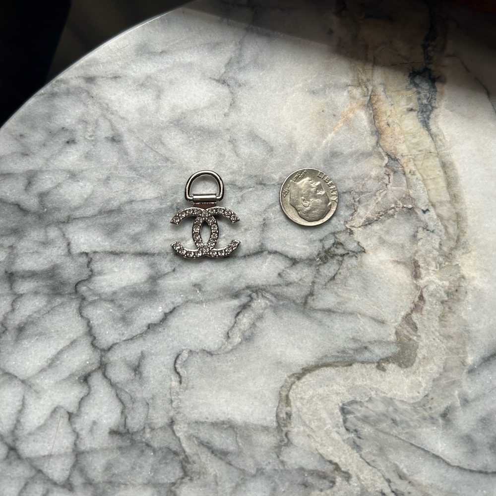 CHANEL CC Silver and Rhinestone Charm / Zipper Pull - Picture 4 of 4